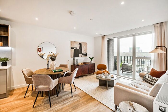 1 Bedroom Flat For Sale In Upper Dock Walk, Royal Albert Wharf, Newham, E16