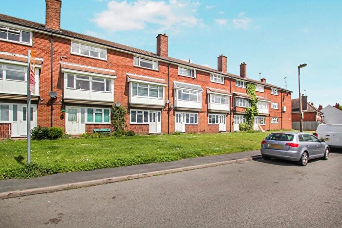 2 Bedroom Flat To Rent In Hermit Street, Dudley, West Midlands, DY3