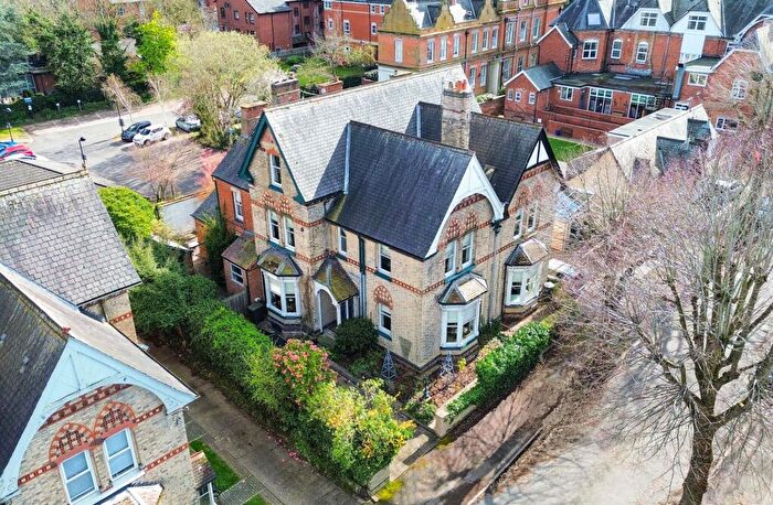 6 Bedroom Semi Detached House For Sale In Alexandra Road, Stoneygate, Leicester, LE2