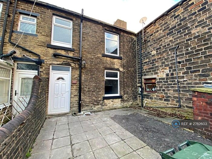 2 Bedroom Terraced House To Rent In Wilson Road, Wyke, Bradford, BD12