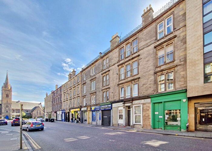 2 Bedroom Flat For Sale In / Duke Street, Leith, Edinburgh, EH6