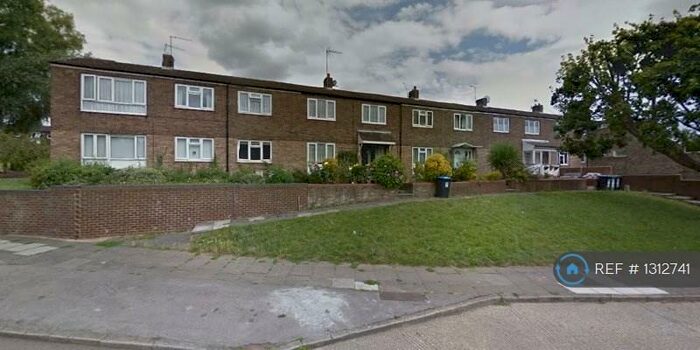 2 Bedroom Maisonette To Rent In Jupiter Drive, Herts, HP2