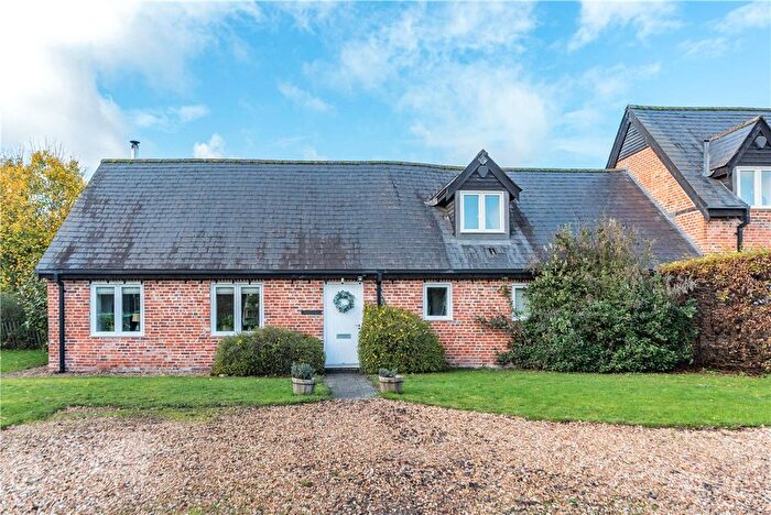 3 Bedroom End Of Terrace House For Sale In Hurstbourne Priors, Whitchurch, RG28