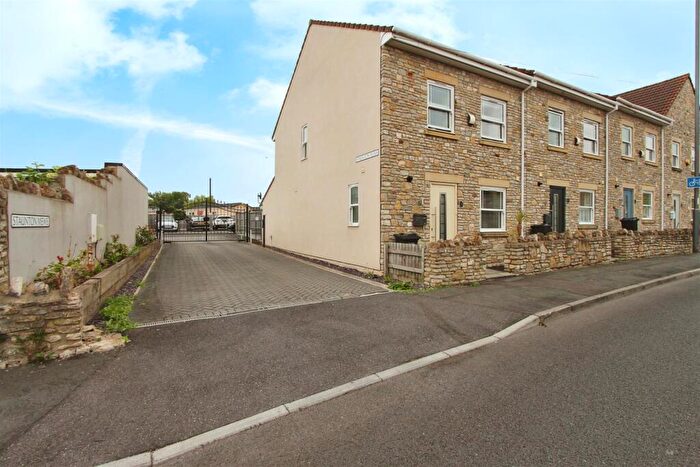 4 Bedroom House To Rent In Staunton Lane, Bristol, BS14