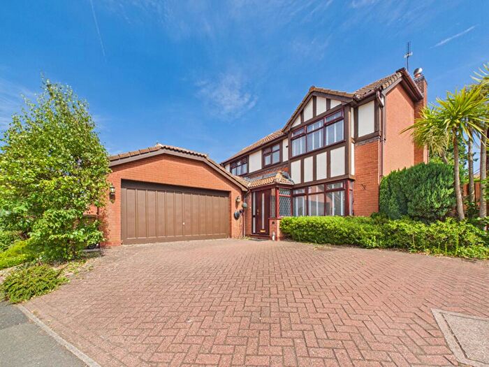 4 Bedroom Detached House For Sale In Saundersfoot Way, Oakwood, DE21