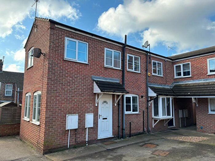 2 Bedroom Town House To Rent In Rudgard Lane, Lincoln, LN1