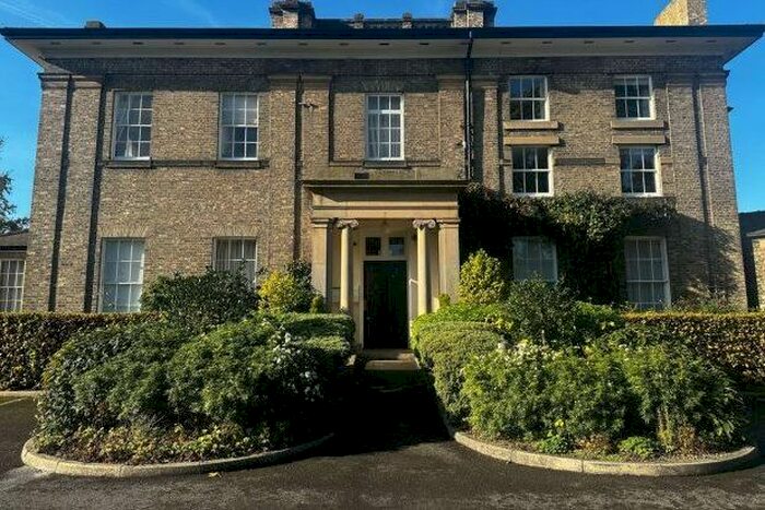 3 Bedroom Flat To Rent In Blue Bridge Lane, York, YO10