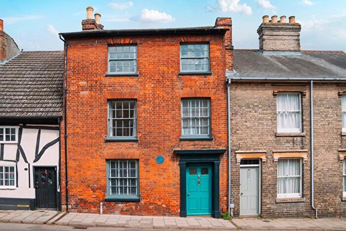 4 Bedroom Town House For Sale In The Jolly Toper, Southgate Street, IP33