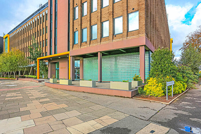 1 Bedroom Apartment For Sale In Park Gate At Lyndon Place, Coventry Road, Sheldon, Birmingham, B26