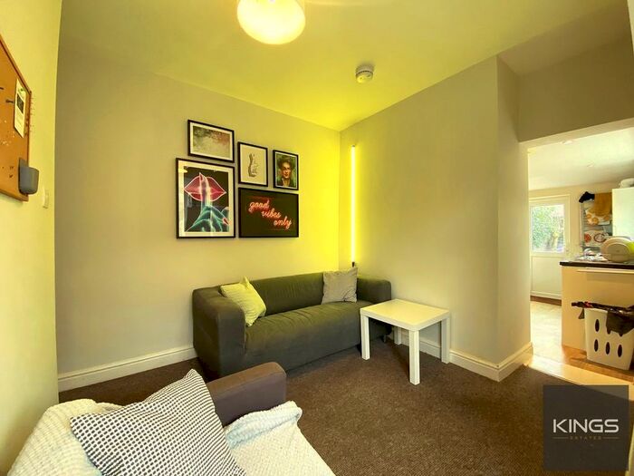 1 Bedroom End Of Terrace House To Rent In Northcote Road, Southsea, PO4