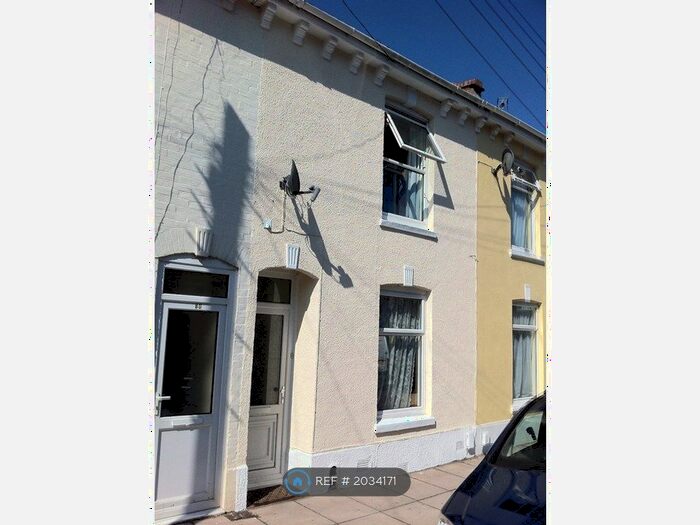 3 Bedroom Terraced House To Rent In Reginald Road, Southsea, PO4