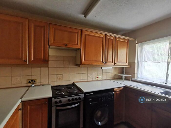 3 Bedroom Terraced House To Rent In May Tree Close, Winchester, SO22