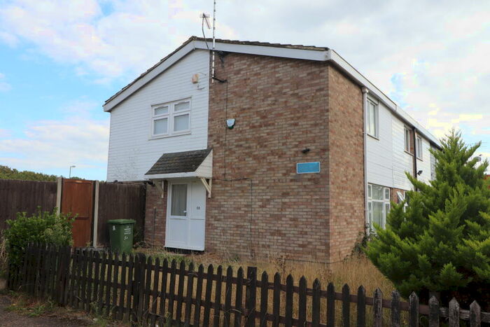 3 Bedroom House To Rent In Ayletts, Basildon, SS14