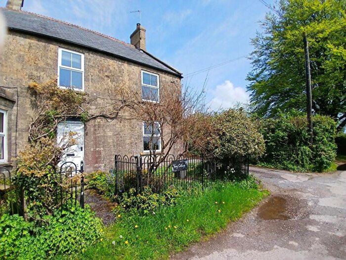 4 Bedroom Semi-Detached House For Sale In Farrington Lane, Doulting, BA4