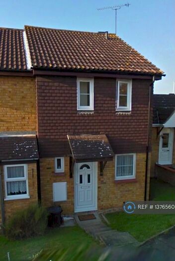 2 Bedroom Terraced House To Rent In Nayland Close, Wickford, SS12