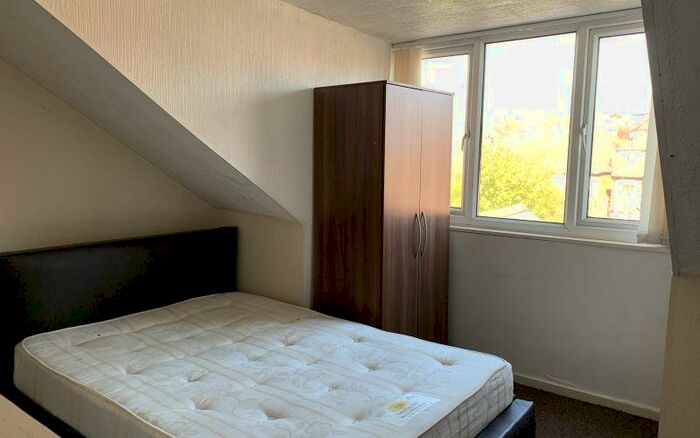 4 Bedroom Terraced House To Rent In Harborne, Birmingham, West Midlands, B17