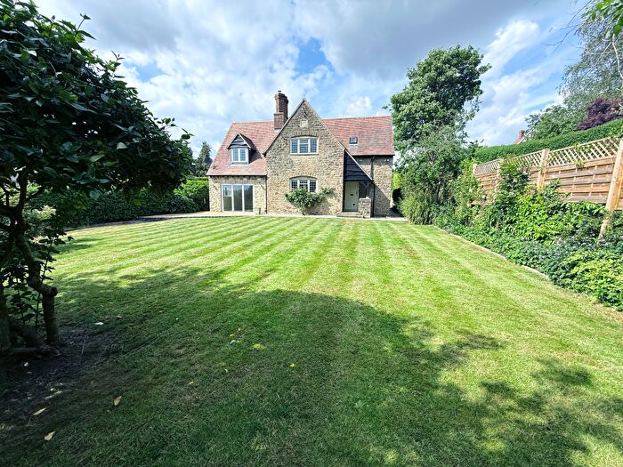 4 Bedroom Detached House For Sale In Mill Lane, Swindon, SN1