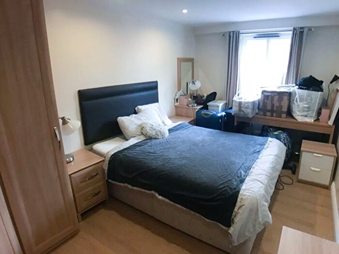 2 Bedroom Flat To Rent In Bed – Oxford Road, Manchester, M1