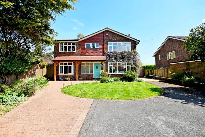 5 Bedroom Detached House To Rent In Bowes Hill, Rowland's Castle, Hampshire, PO9