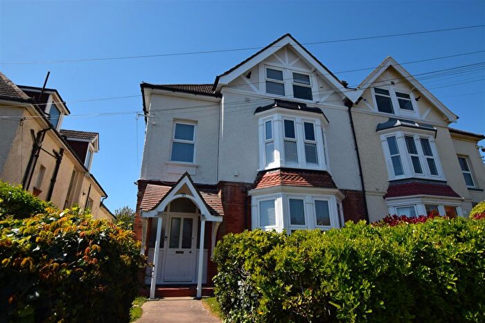 2 Bedroom Flat To Rent In Manor Road, Bexhill-On-Sea, TN40