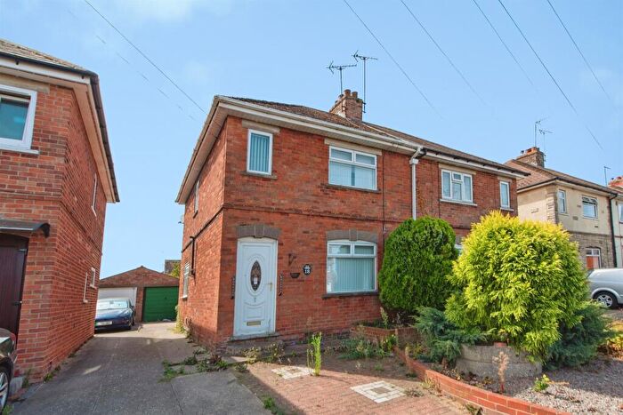 3 Bedroom Semi-Detached House For Sale In Harrington Street, Bourne, PE10