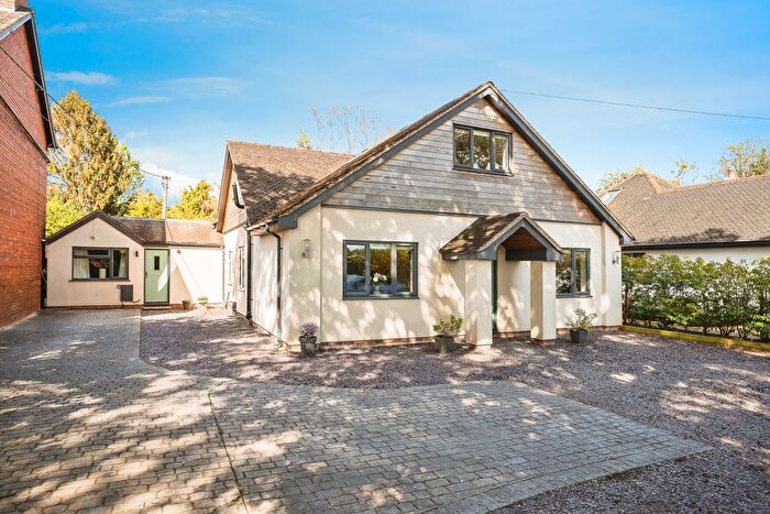5 Bedroom Detached House For Sale In Plough Lane, Chester, CH3