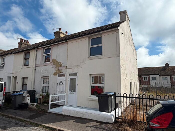 2 Bedroom House To Rent In Lowther Road, Dover, CT17