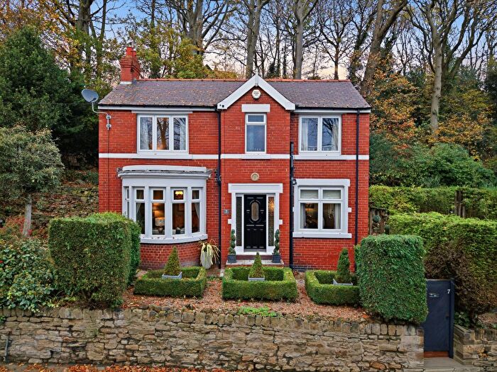 4 Bedroom Detached House For Sale In Kingwell Road, Barnsley, S70