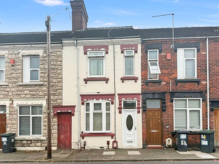 4 Bedroom Terraced House For Sale In Beresford Street, Shelton, Stoke-On-Trent, ST4