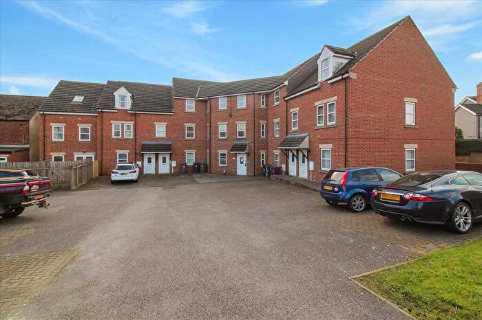 2 Bedroom Apartment To Rent In Hardwick House, Holmewood, S42