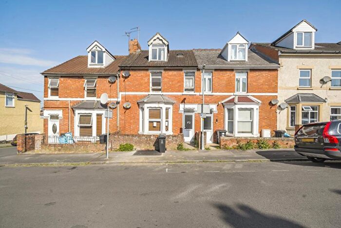 2 Bedroom Apartment For Sale In Shelley Street, Swindon, Wiltshire, SN1