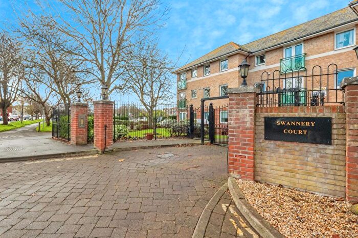 1 Bedroom Apartment For Sale In Commercial Road, Weymouth, DT4