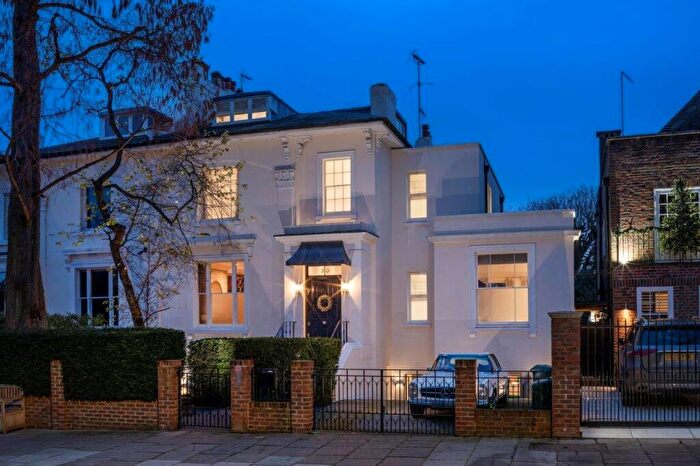6 Bedroom Semi-Detached House For Sale In Queens Grove, St John's Wood, London, NW8