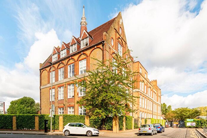 1 Bedroom Flat To Rent In Este Road, Clapham Junction, SW11
