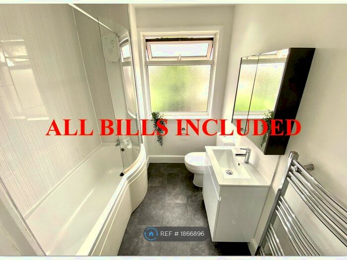 3 Bedroom Terraced House To Rent In London Road, Coventry, CV1