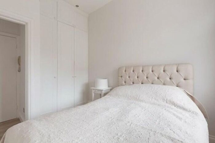 1 Bedroom Flat To Rent In Sinclair Road, London, W14