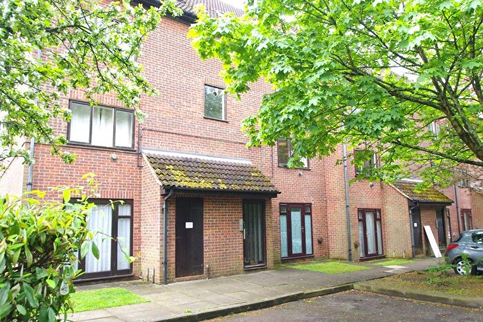 1 Bedroom Flat To Rent In Sheraton Mews, Gade Avenue, Watford, WD18