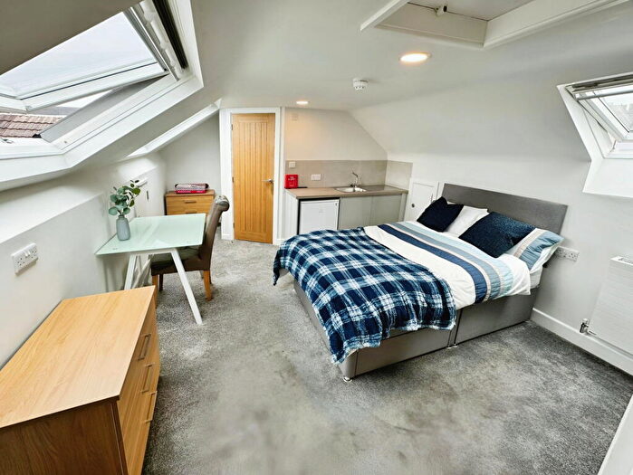 1 Bedroom House Of Multiple Occupation To Rent In Hunt Street, Swindon, SN1