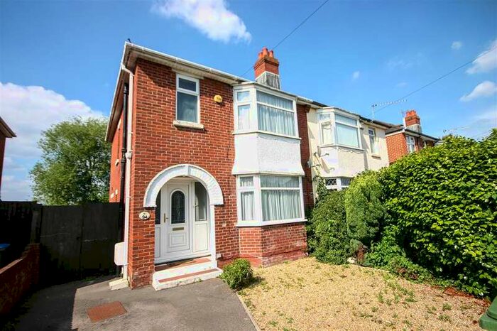 3 Bedroom Semi-Detached House To Rent In Stanton Road, Southampton, SO15
