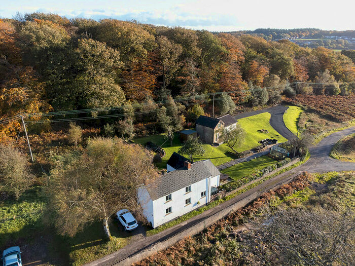 5 Bedroom Cottage For Sale In English Bicknor, GL16