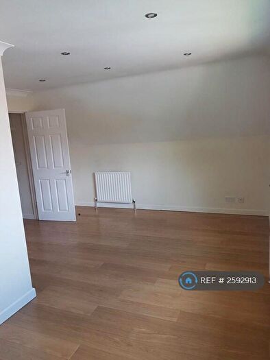 2 Bedroom Flat To Rent In Cobbett Court, Southampton, SO18