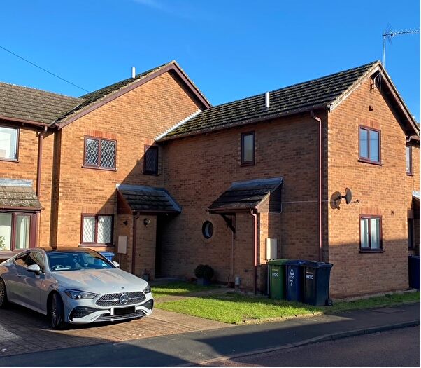 2 Bedroom Terraced House For Sale In Grosvenor Gardens, St Neots, PE19