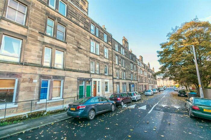 1 Bedroom Flat To Rent In Moat Street, Edinburgh, Midlothian, EH14