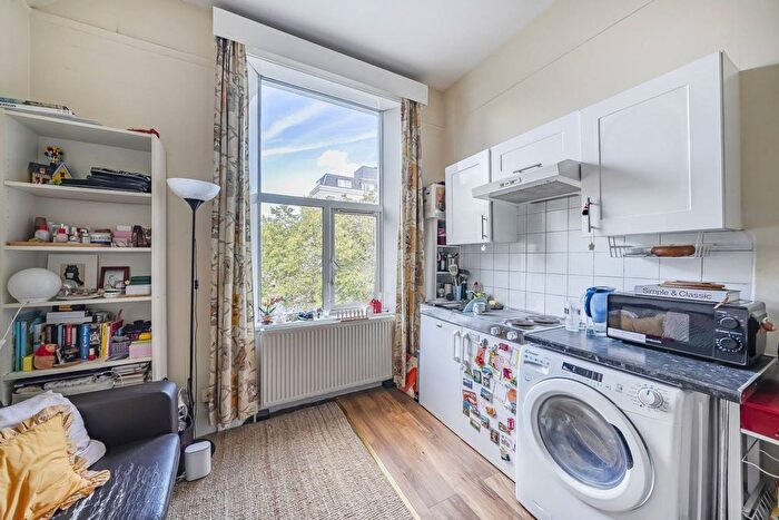 Studio To Rent In Cromwell Road, Kensington, London, SW5