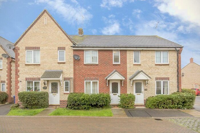 2 Bedroom Terraced House To Rent In Corncrake Way, Bicester, OX26