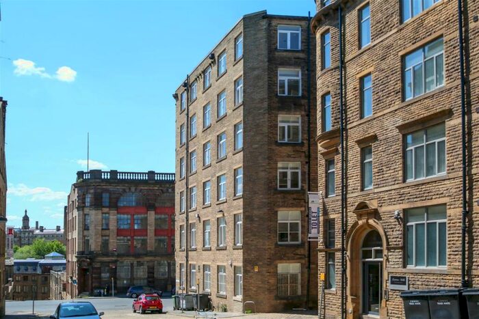 2 Bedroom Apartment To Rent In Airedale House, Sunbridge Road, Bradford, BD1