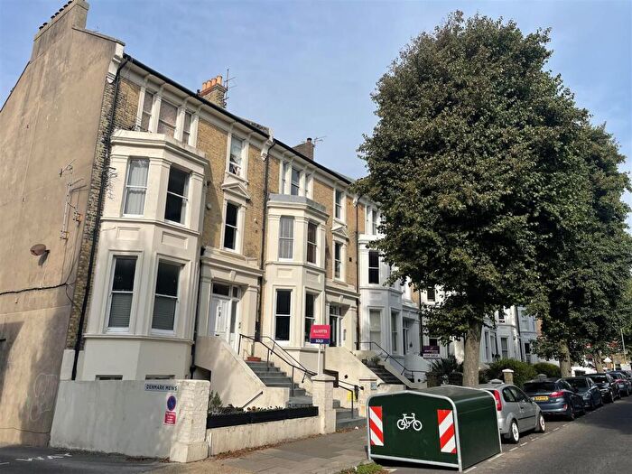 2 Bedroom Apartment For Sale In Denmark Villas, Hove, BN3