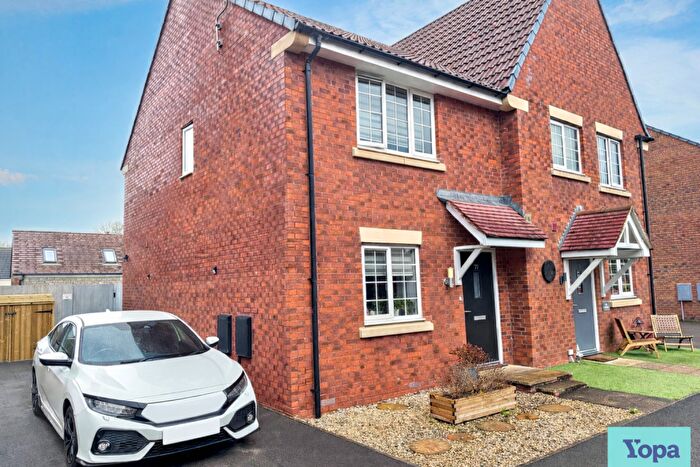 2 Bedroom Semi Detached House For Sale In Knight Road, Wells, BA5