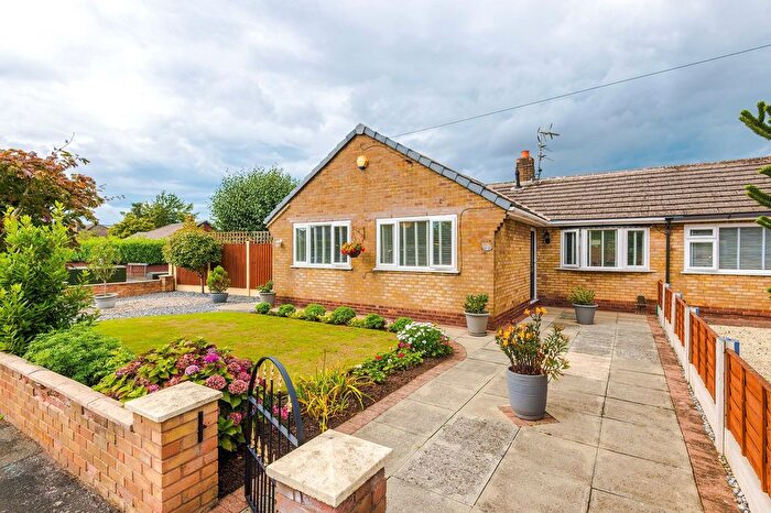 3 Bedroom Semi Detached House For Sale In Heathwood Grove, Paddington, WA1