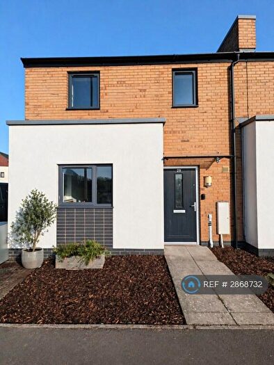 3 Bedroom Semi Detached House To Rent In Charles Bennion Walk, Leicester, LE4